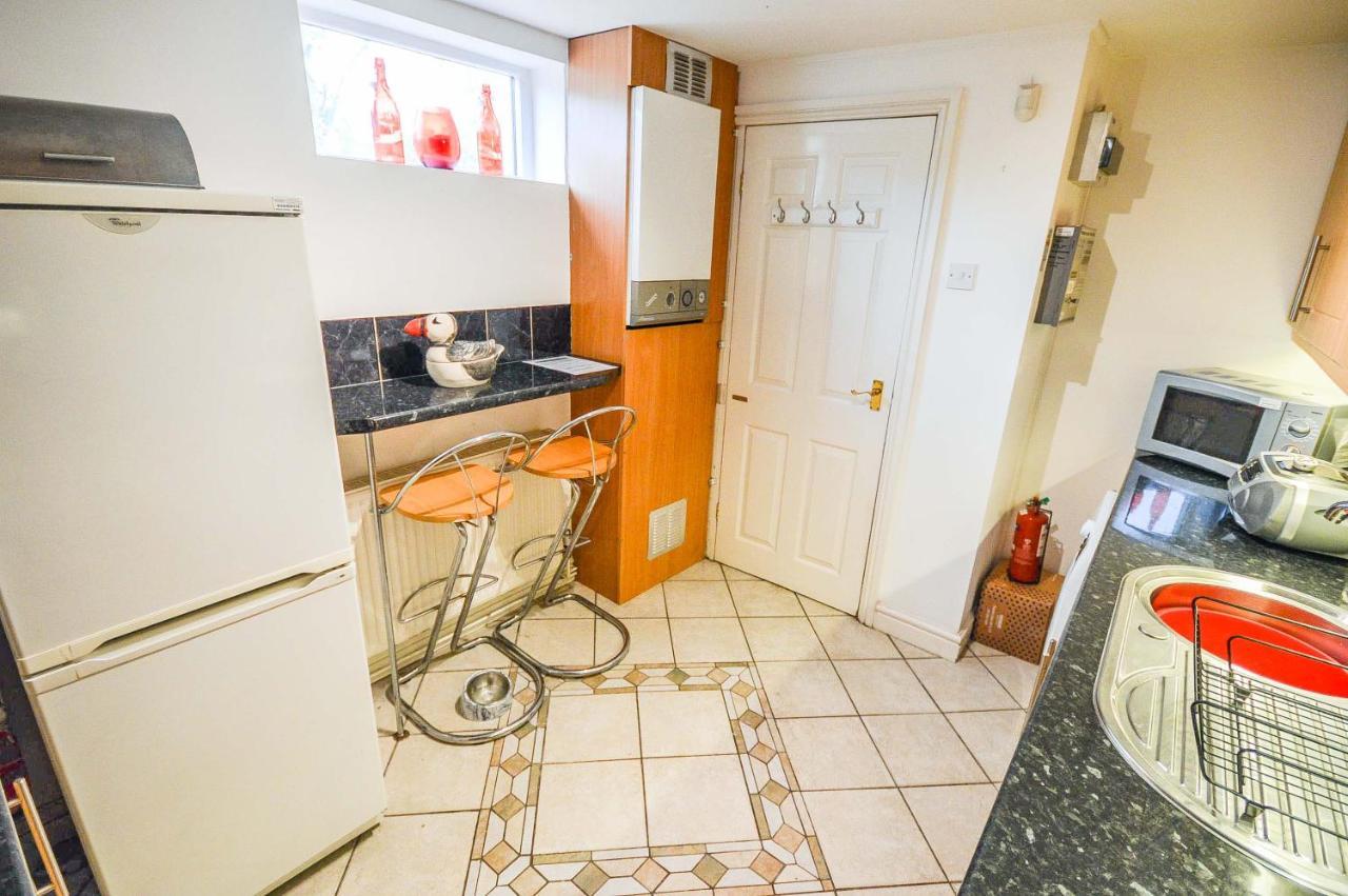 מלון אלטרינצ'אם Ayuda House מראה חיצוני תמונה
