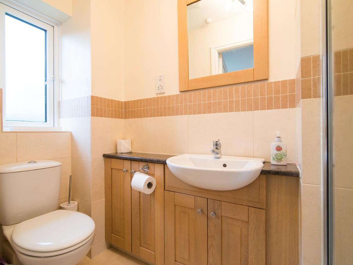 מלון אלטרינצ'אם Ayuda House חדר תמונה